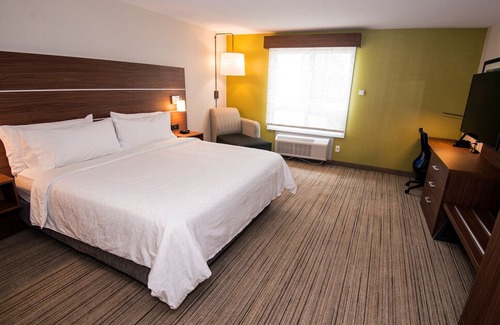 Hinton Hotel | Holiday Inn Express Hotel & Suites Hinton, an IHG Hotel