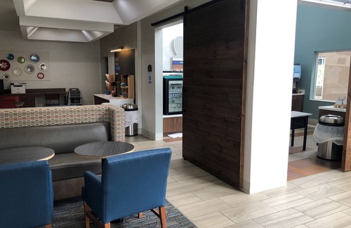 Pikeville Hotel | Holiday Inn Express Hotel & Suites Pikeville by IHG