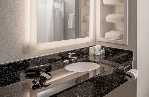 Pikeville Hotel | Holiday Inn Express Hotel & Suites Pikeville by IHG