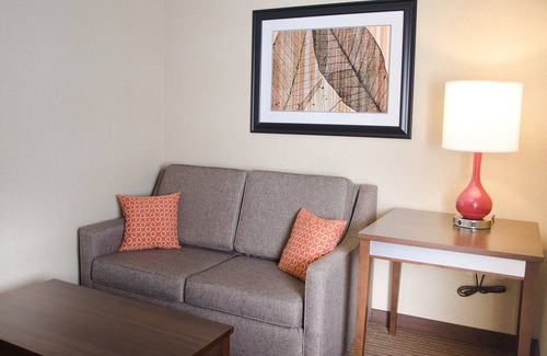 Watertown Hotel | Holiday Inn Express Hotel & Suites Watertown-Thousand Island by IHG