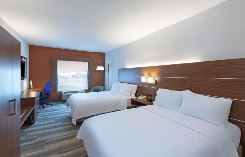 Jasper Hotel | Holiday Inn Express Hotel and Suites Jasper by IHG