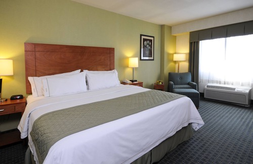 Toluca Hotel | Holiday Inn Express Hotel & Suites Toluca Zona Aeropuerto by IHG