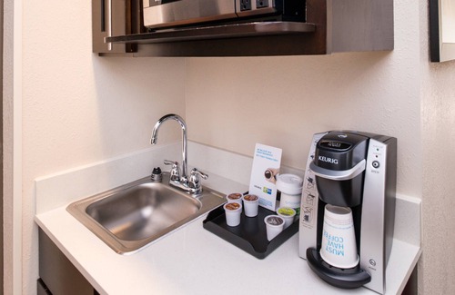 Monroe Hotel | Holiday Inn Express Hotel & Suites Monroe by IHG