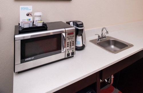 Monroe Hotel | Holiday Inn Express Hotel & Suites Monroe by IHG