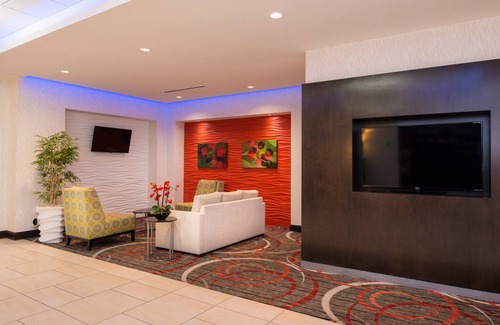 Monroe Hotel | Holiday Inn Express Hotel & Suites Monroe by IHG