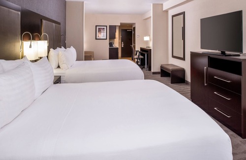 Monroe Hotel | Holiday Inn Express Hotel & Suites Monroe by IHG