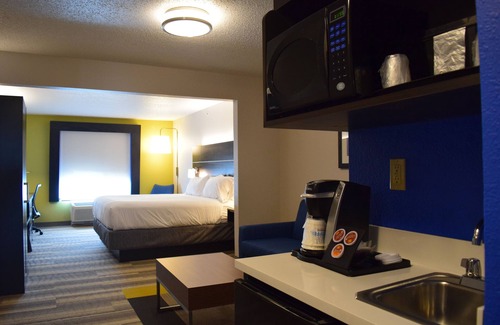 Sparta Hotel | Holiday Inn Express Hotel & Suites Sparta by IHG