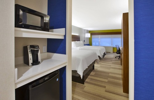 Fishers Hotel | Holiday Inn Express Hotel & Suites Rochester - Victor by IHG