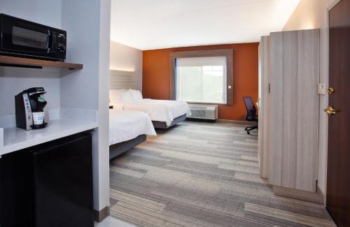 Webster Hotel | Holiday Inn Express Hotel & Suites Rochester Webster by IHG