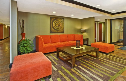 Wabash Hotel | Holiday Inn Express Hotel & Suites Wabash by IHG