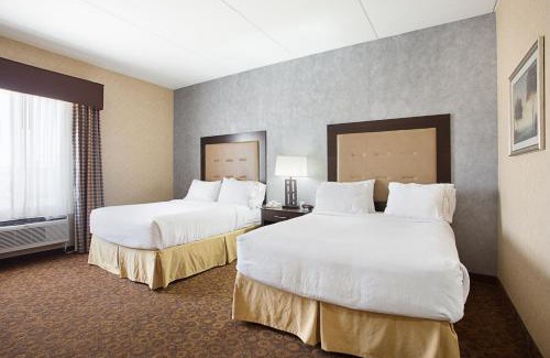 Byram Hotel | Holiday Inn Express Hotel & Suites Byram by IHG