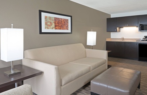 Colby Hotel | Holiday Inn Express Hotel & Suites Colby by IHG