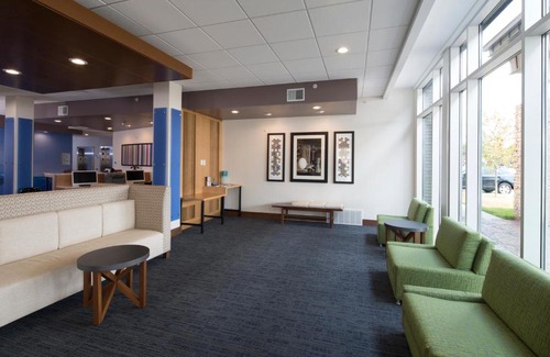 Bay City Hotel | Holiday Inn Express Hotel & Suites Bay City by IHG