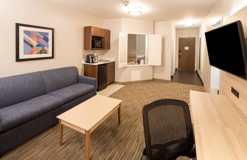 Bay City Hotel | Holiday Inn Express Hotel & Suites Bay City by IHG