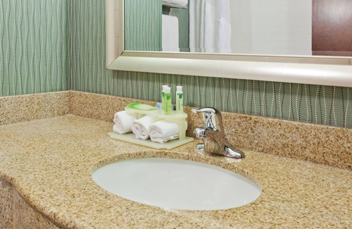 Cordele Hotel | Holiday Inn Express Hotel & Suites CORDELE NORTH by IHG