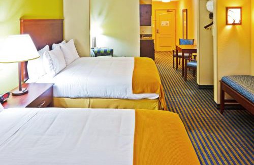 Ooltewah Hotel | Holiday Inn Express Hotel & Suites Ooltewah Springs - Chattanooga by IHG