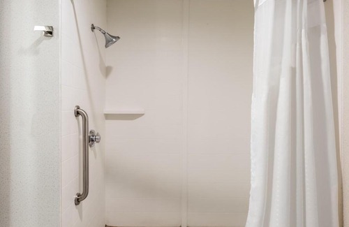 Oroville Hotel | Holiday Inn Express Hotel & Suites Oroville Southwest by IHG