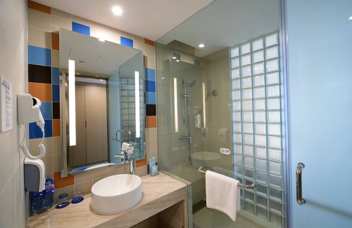 Changsha Hotel | Holiday Inn Express Liuyang Development Zone by IHG