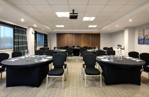George Green Hotel | Holiday Inn Express London Heathrow T5 by IHG