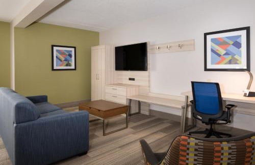Buechel Hotel | Holiday Inn Express Louisville Northeast by IHG