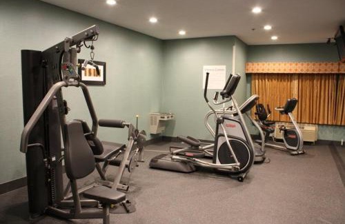 Ludlow Hotel | Holiday Inn Express - Ludlow - Chicopee Area by IHG