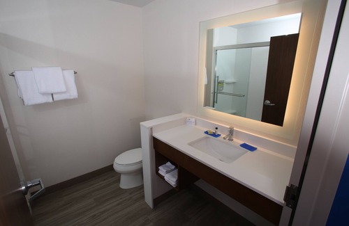 McCook Hotel | Holiday Inn Express McCook by IHG
