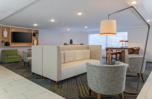 Wauwatosa Hotel | Holiday Inn Express Milwaukee - West Medical Center by IHG