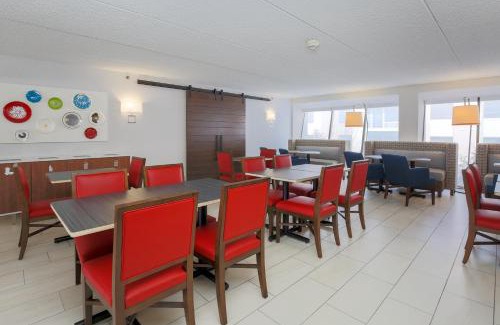Wauwatosa Hotel | Holiday Inn Express Milwaukee - West Medical Center by IHG