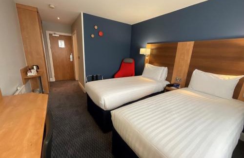 Nuneaton Hotel | Holiday Inn Express Nuneaton by IHG