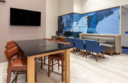 Brooklyn Hotel | Holiday Inn Express NYC Brooklyn - Sunset Park by IHG