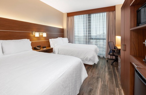 Brooklyn Hotel | Holiday Inn Express NYC Brooklyn - Sunset Park by IHG