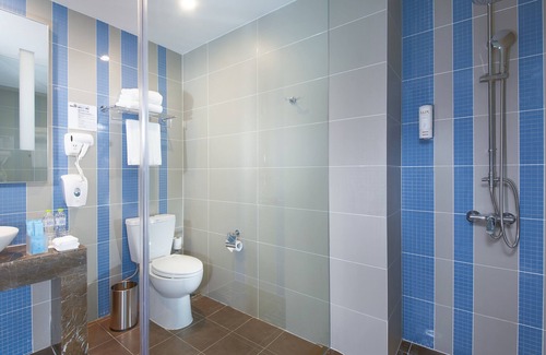 Huangdao Hotel | Holiday Inn Express Qingdao West Coast by IHG
