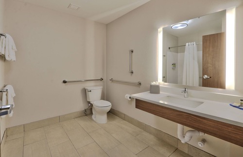 Northeast Heights Hotel | Holiday Inn Express & Suites Albuquerque East by IHG