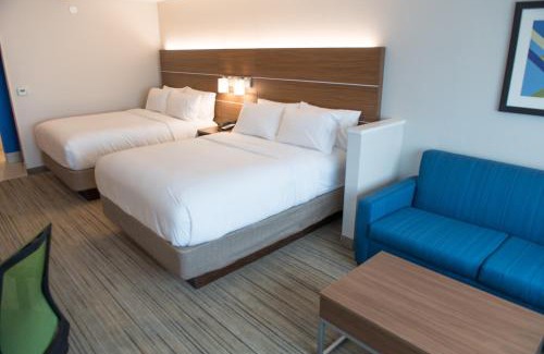 Merrillville Hotel | Holiday Inn Express & Suites - Merrillville by IHG