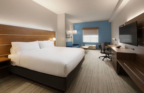 Williamstown Hotel | Holiday Inn Express & Suites Williamstown - Glassboro by IHG