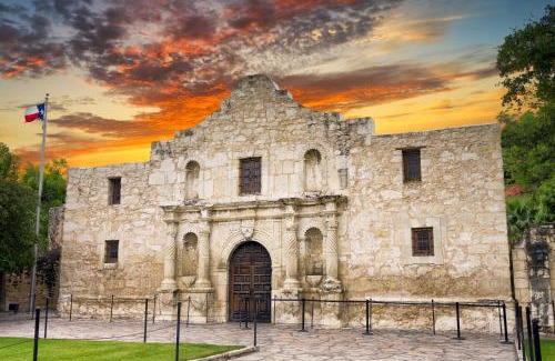 Main - Military Plaza Hotel | Holiday Inn Express San Antonio North Riverwalk Area by IHG