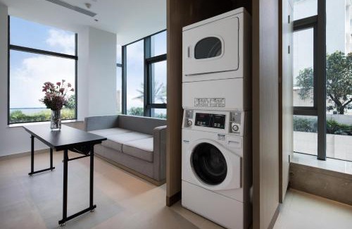 Shenzhen Hotel | Holiday Inn Express Shenzhen Haiyuan City by IHG