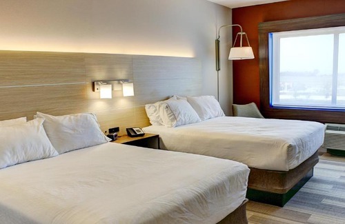 Spencer Hotel | Holiday Inn Express Spencer by IHG