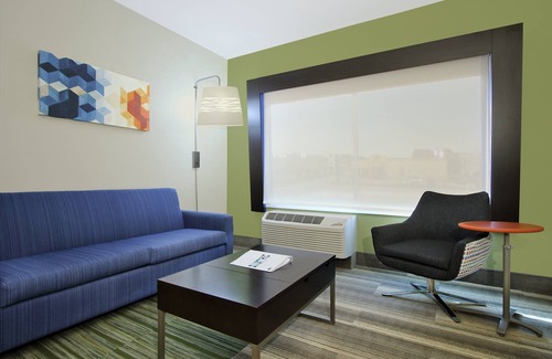 Brookshire Hotel | Holiday Inn Express & Suites Brookshire - Katy Freeway by IHG
