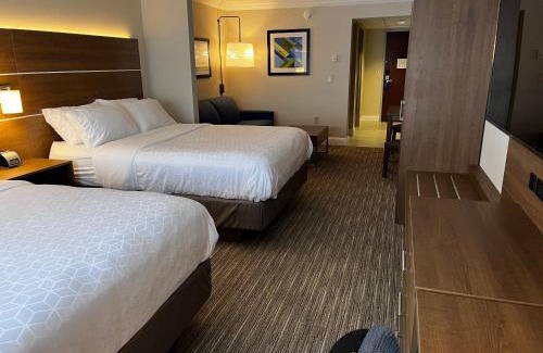Williamsport Hotel | Holiday Inn Express & Suites Williamsport by IHG