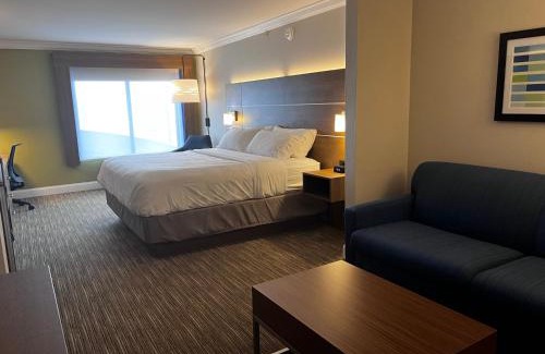 Williamsport Hotel | Holiday Inn Express & Suites Williamsport by IHG