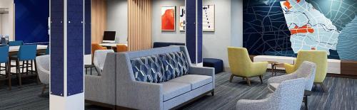 Marinette Hotel | Holiday Inn Express & Suites Marinette