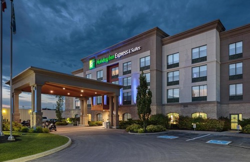 Cannifton Hotel | Holiday Inn Express & Suites - Belleville by IHG