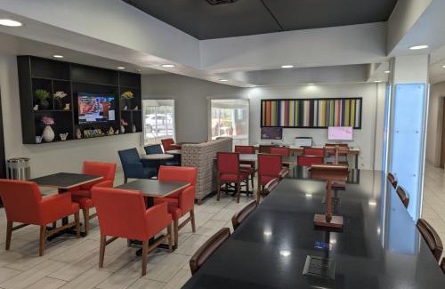 El Dorado Hotel | Holiday Inn Express & Suites - El Dorado by IHG