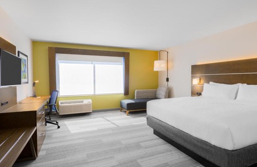 Brownstown Hotel | Holiday Inn Express & Suites - Union Gap - Yakima Area by IHG