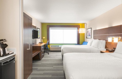 Brownstown Hotel | Holiday Inn Express & Suites - Union Gap - Yakima Area by IHG