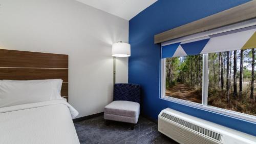 Walterboro Hotel | Holiday Inn Express & Suites Walterboro by IHG