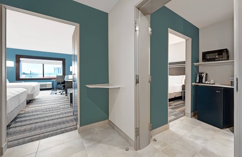 Memorial Hotel | Holiday Inn Express & Suites Houston - Memorial City Centre by IHG