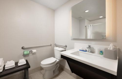 Lupton City Hotel | Holiday Inn Express & Suites Chattanooga-Hixson by IHG