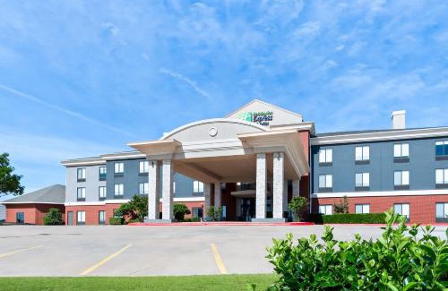 Perry Hotel | Holiday Inn Express & Suites Perry by IHG